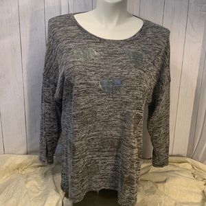 Gray sweater with hearts. Size 2X.